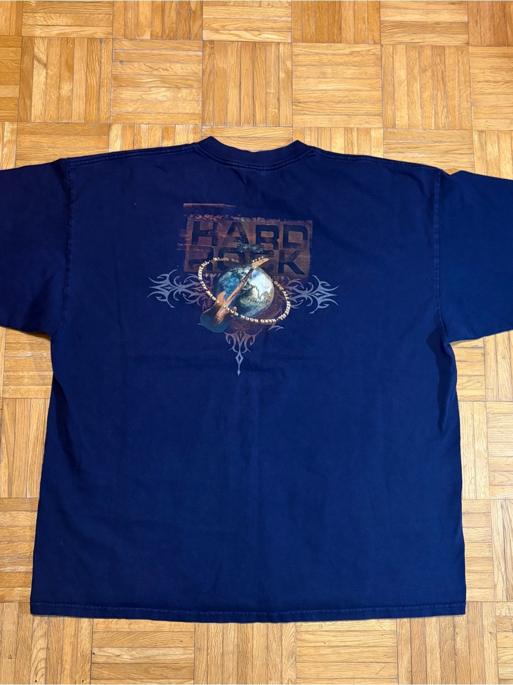 Vintage Hard Rock Cafe Baltimore Graphic Shirt